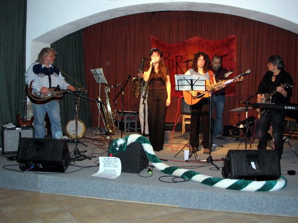 V klubu Podsklepeno 30.11.2006
